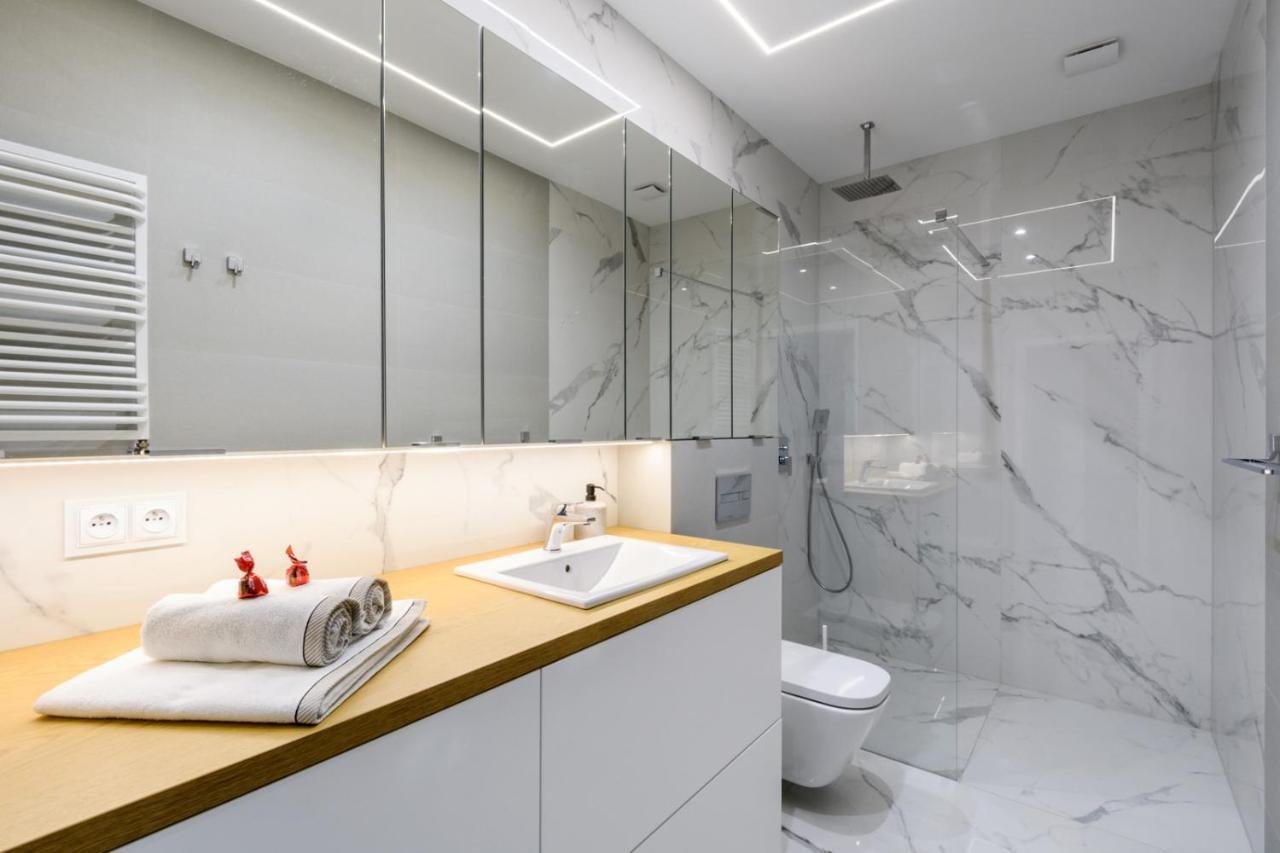Apartment Zlota Luxury Warschau
